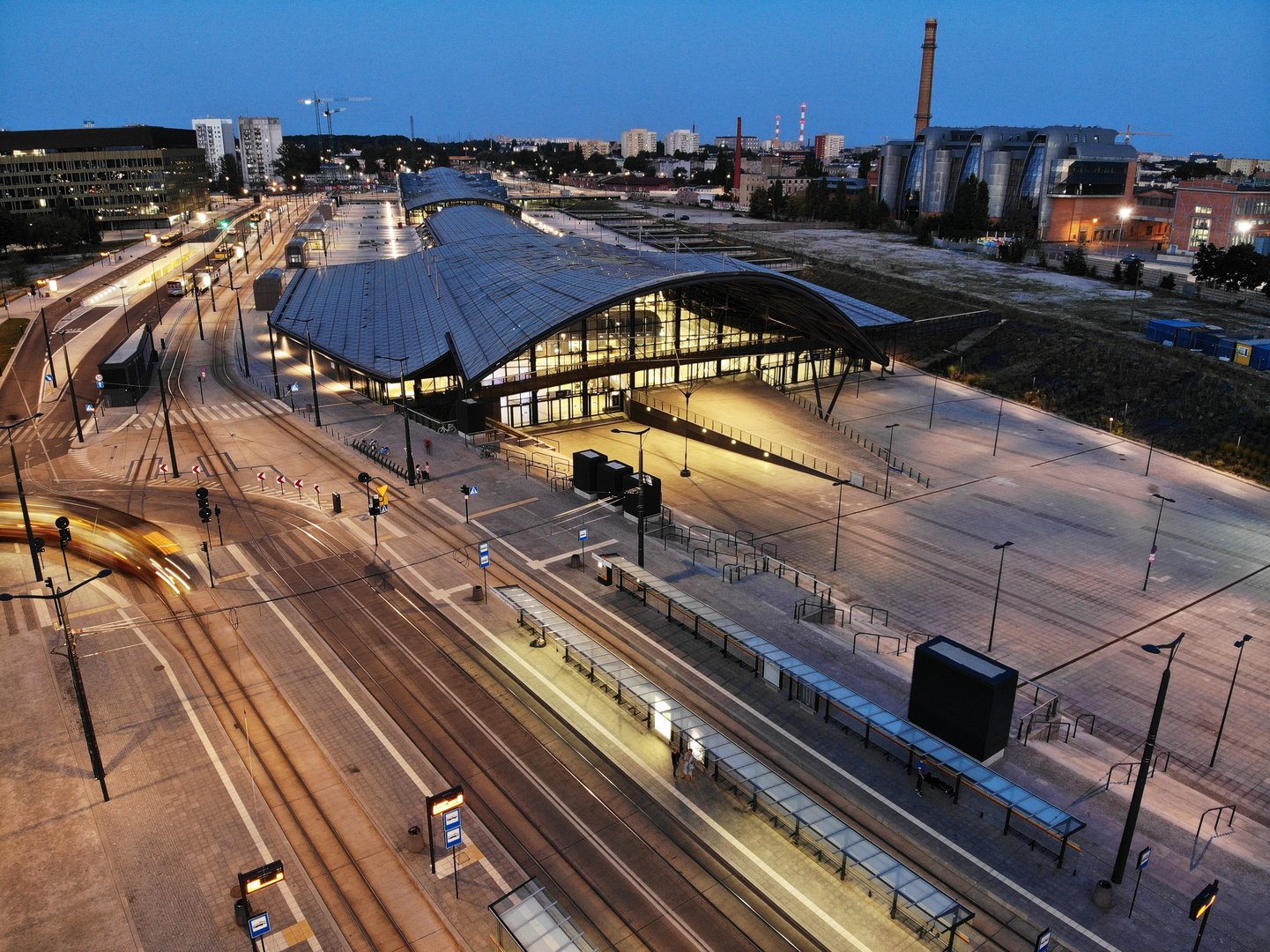 Bird's eye point of view of the Łódź Fabryczna station.