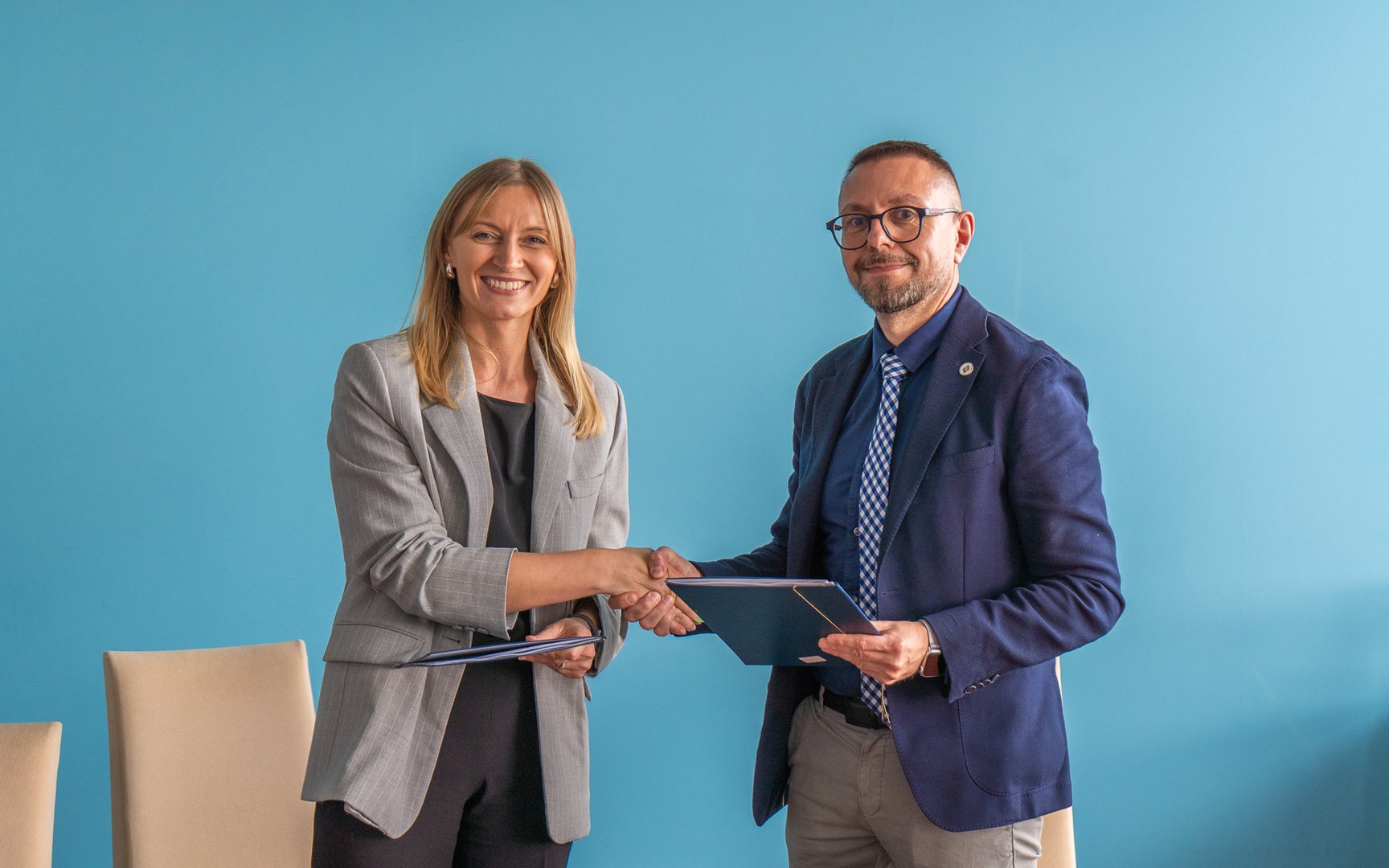 Signing the agreement between the Faculty of Philology, University of Lodz and Beko