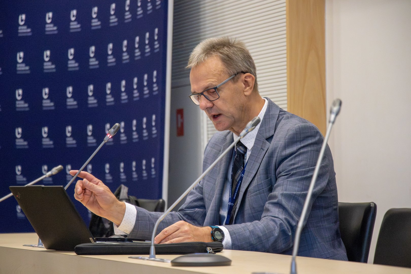 prof. Jansuz Badio