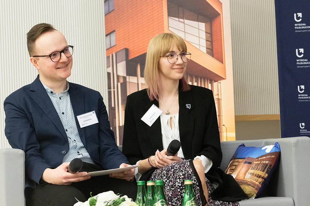 Agata Becherka and Jakub Sroka leading the conversation