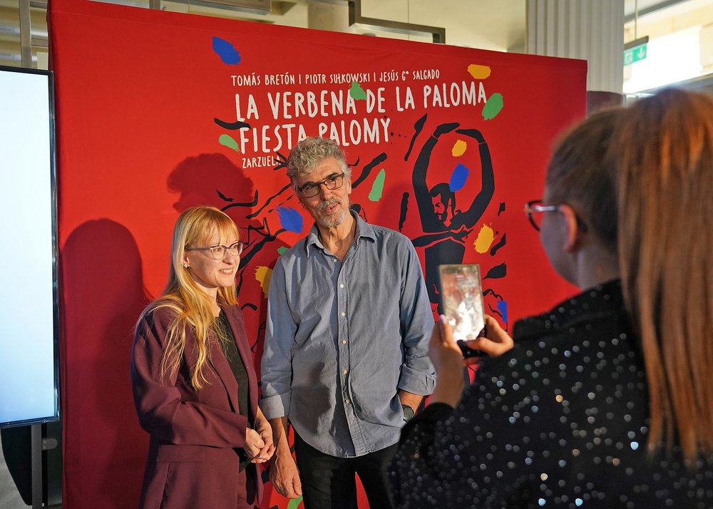 mgr Paulina Gwóźdź z reżyserem spektaklu