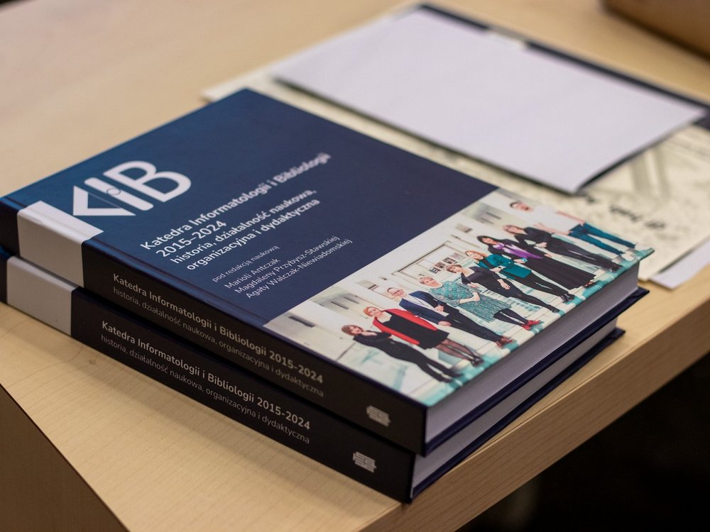 okolicznościowa książka