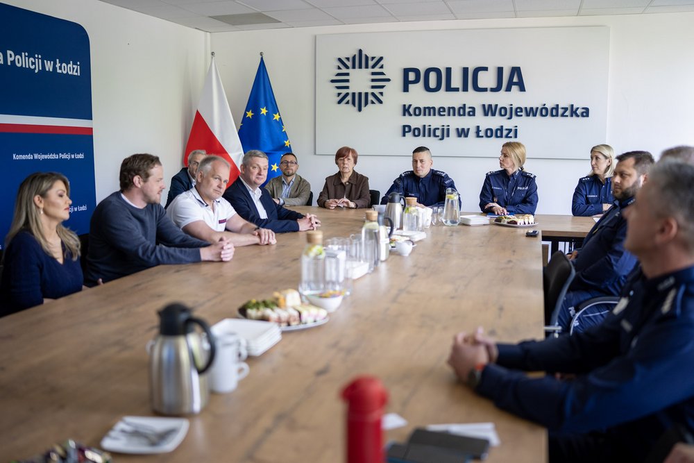 zdjęcie ze spotkania w KWP
