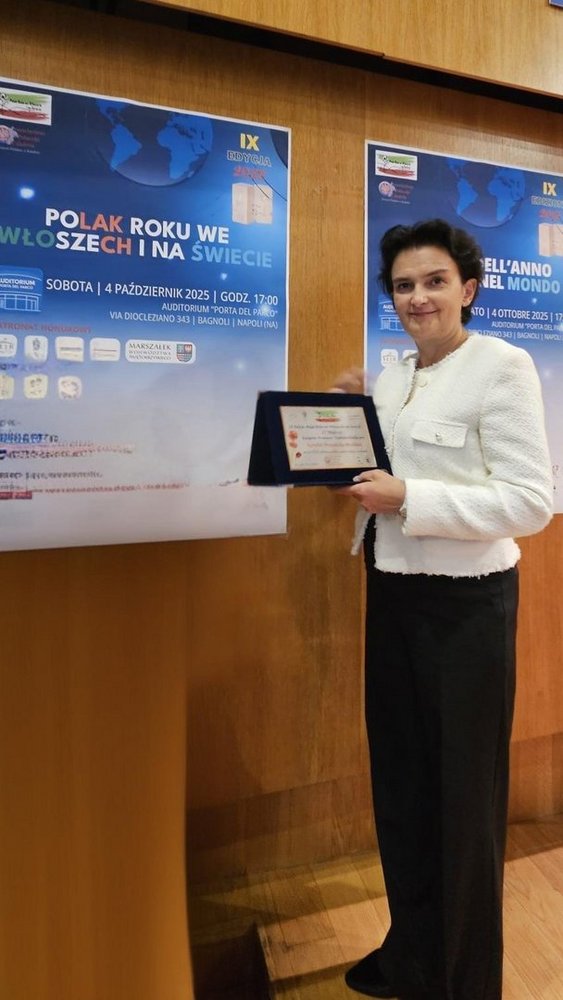 Prof. Karolina Prykowska-Michalak z nagrodą