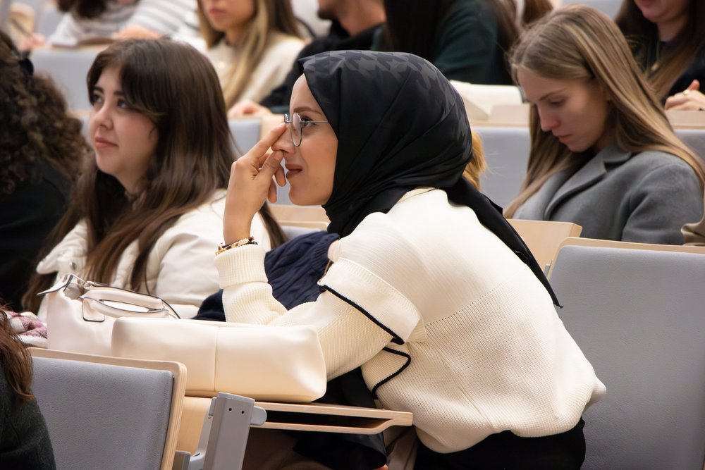 Zagraniczna studentka podczas inauguracji