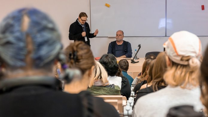 prof. Kacper Bartczak i Peter Gizzi podczas spotkania