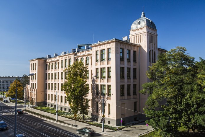 budynek rektoratu uł