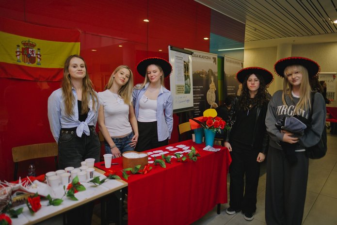 stoisko filologii hiszpańskiej