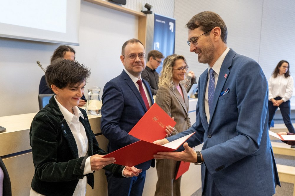 prof. Karolina Prykowska-Michalak z rektorem UŁ