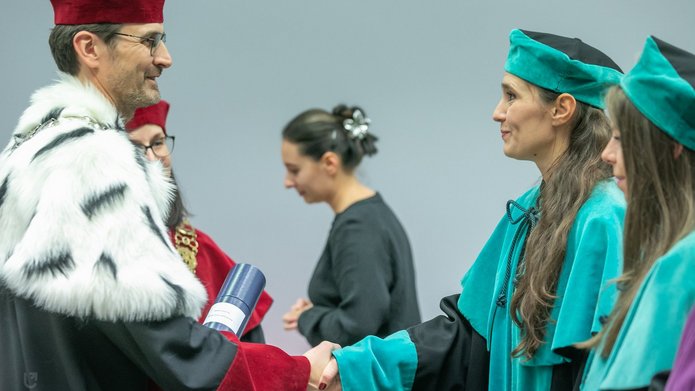 Promocje habilitacyjne i doktorskie na UŁ - jesień 2025