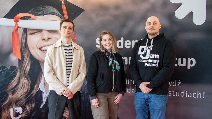 absolwenci obecni na spotkaniu