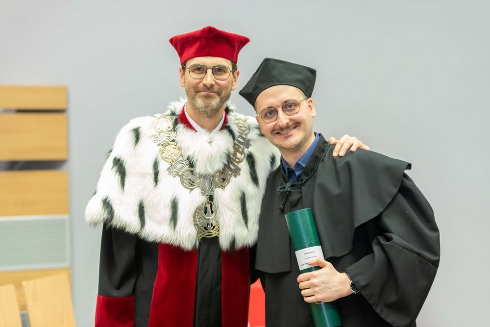 Uczestnicy uroczystej promocji habilitacyjnej i doktorskiej na UŁ