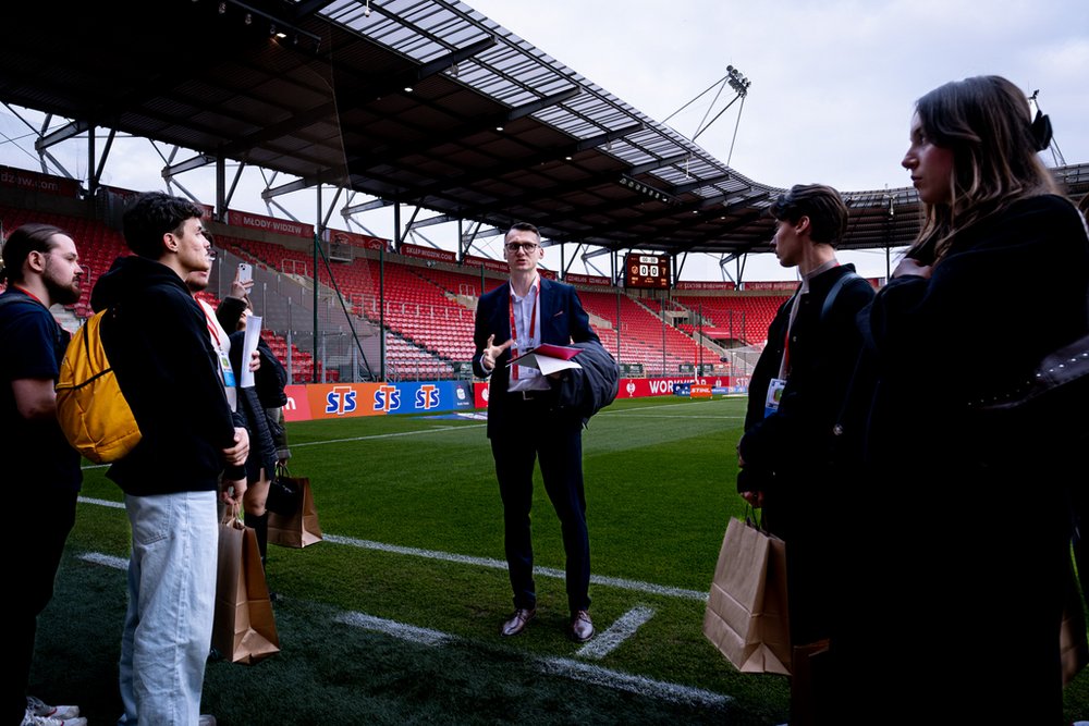 Journalism students at the University of Lodz at the Widzew Łódź stadium