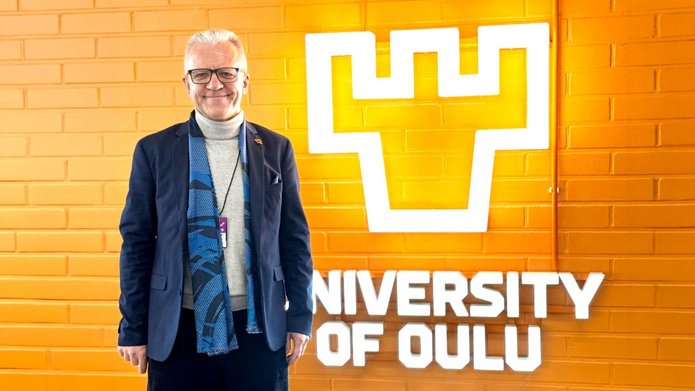 prof. Jarosław Płuciennik na Uniwersytecie w Oulu