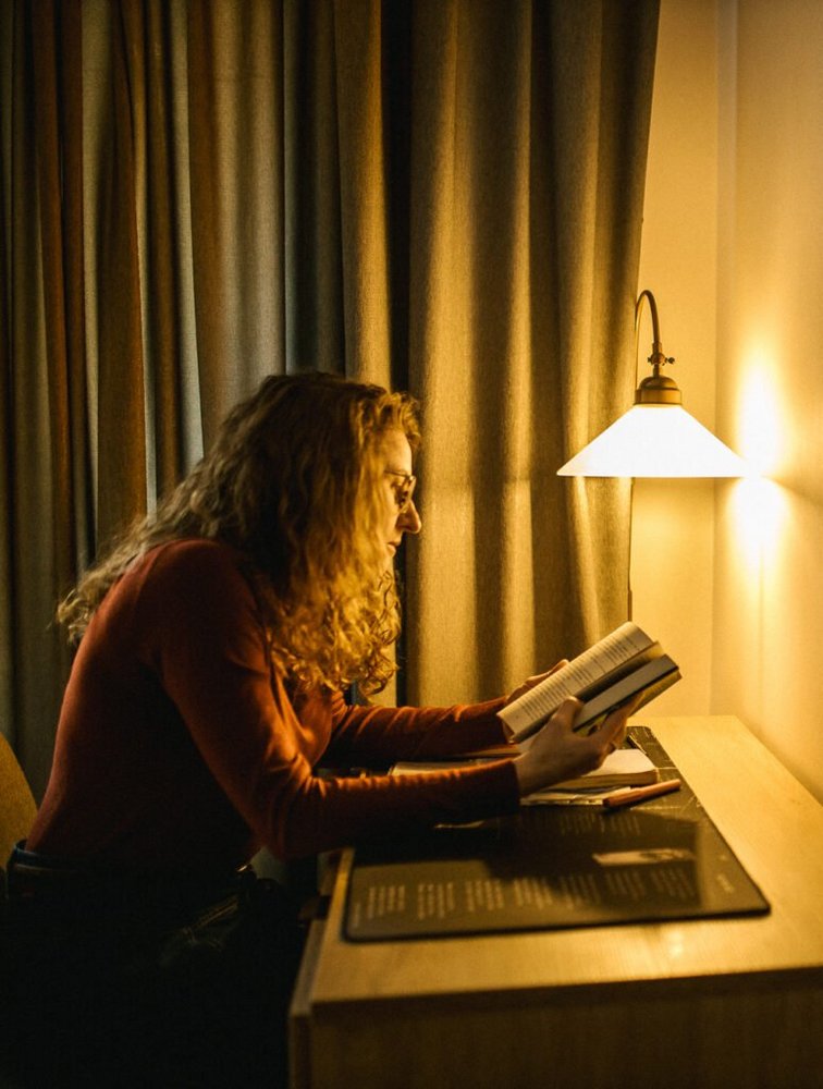 prof. Anita Jarzyna w rezydencji Wisławy Szymborskiej